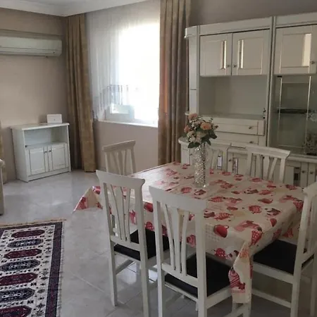 Διαμέρισμα Centre Cosy 3 Bedroom Apt Κουσάντασι